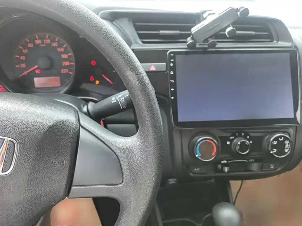 Honda Fit — миниатюра 10