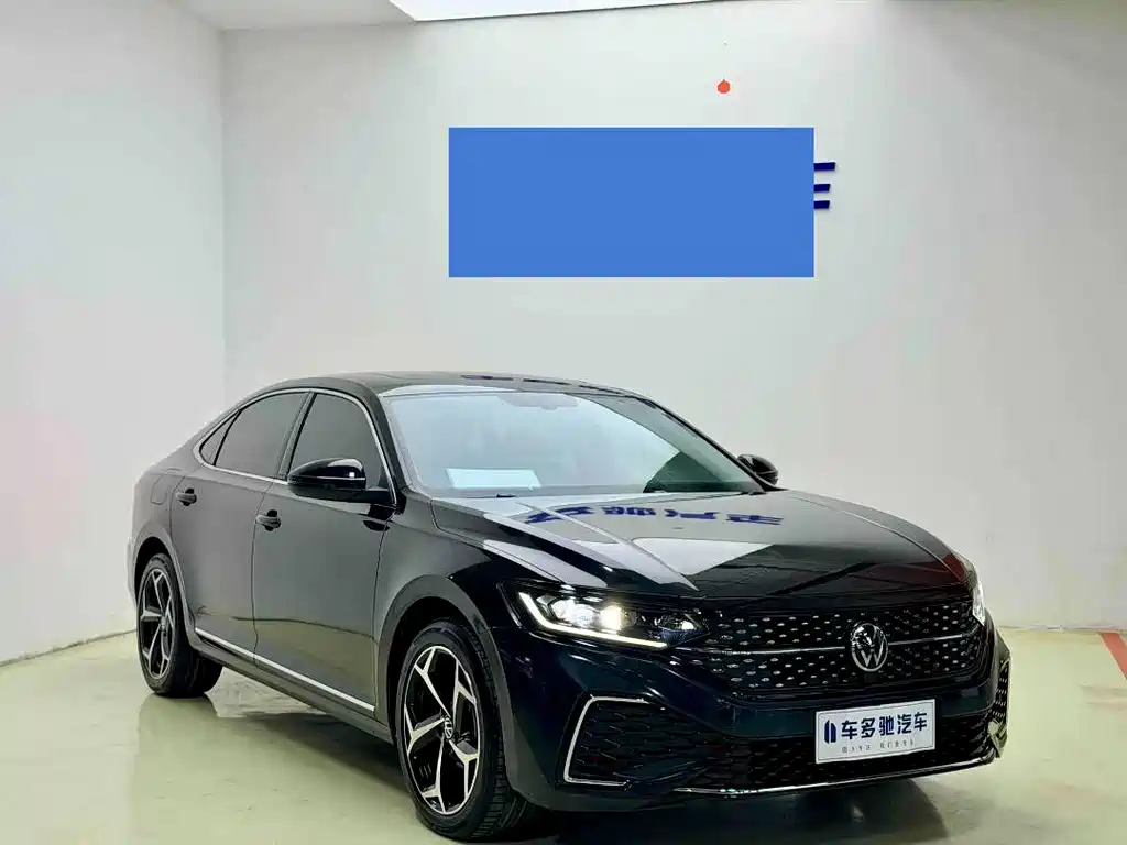 Volkswagen Passat 2025