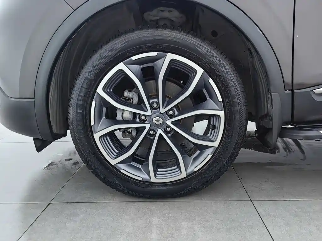 Renault Kadjar — миниатюра 17