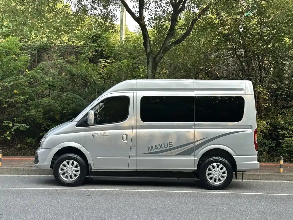 MAXUS V80 — миниатюра 2
