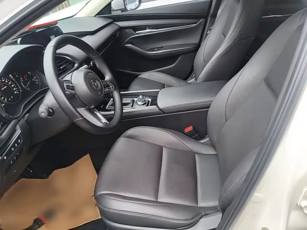 Mazda 3 Axela — миниатюра 15