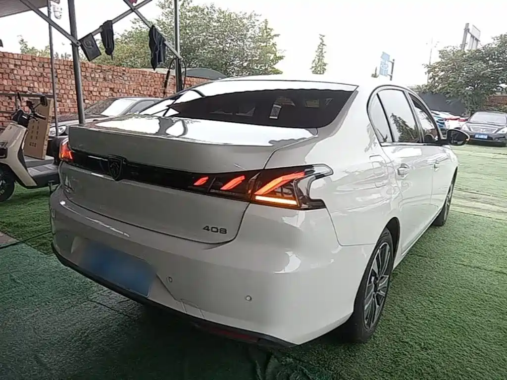 Peugeot 408 — миниатюра 7