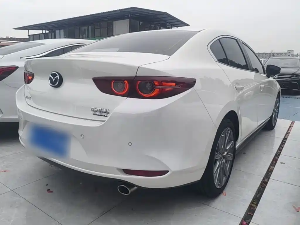 Mazda 3 Axela — миниатюра 7
