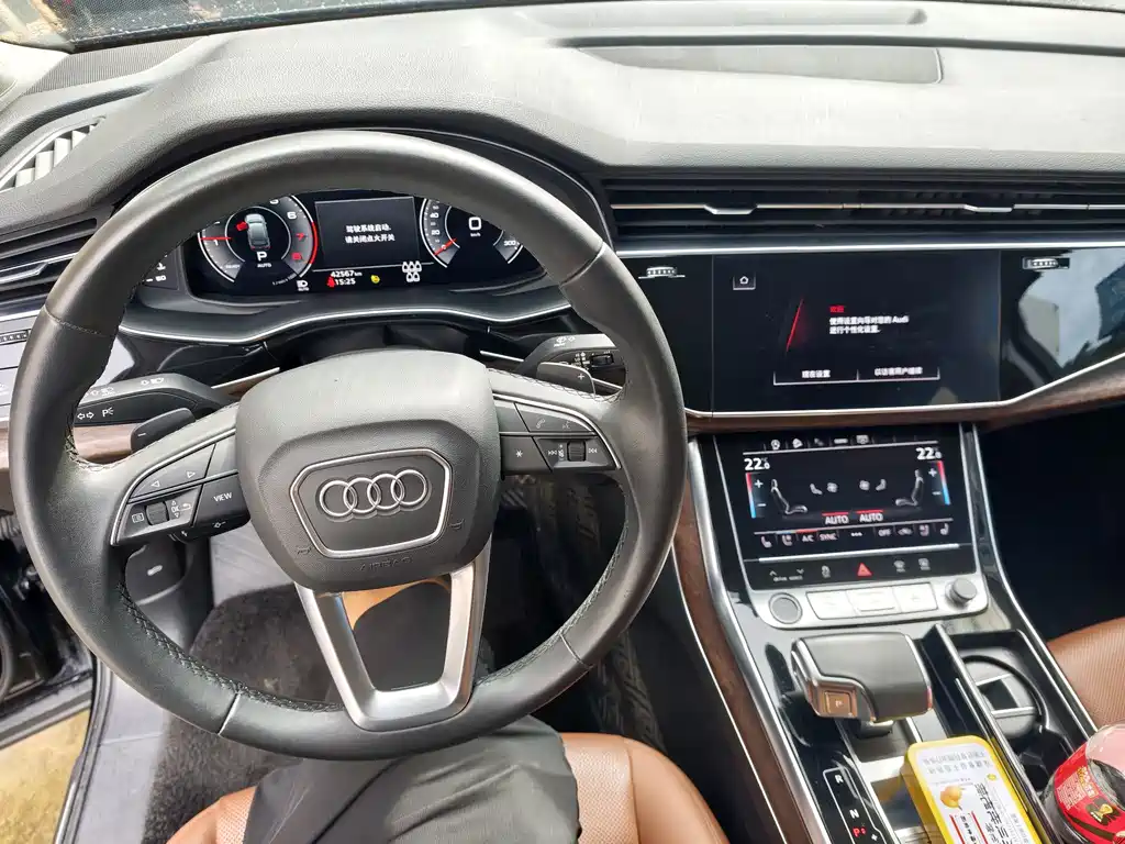 Audi Q7 — миниатюра 11