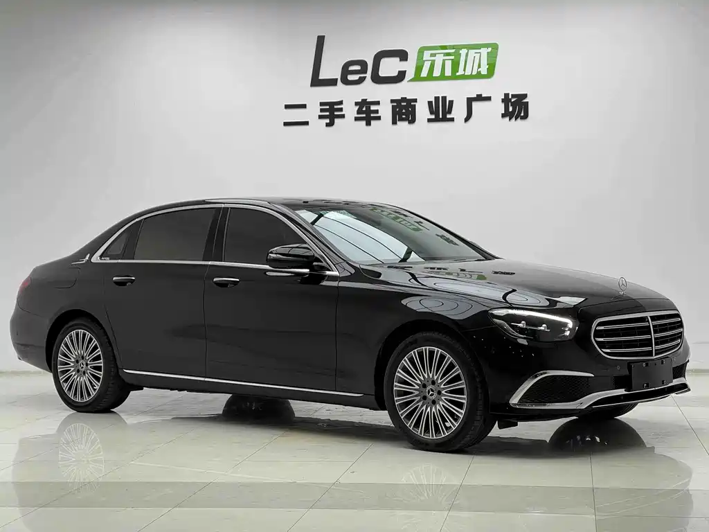 Mercedes-Benz E-Class — миниатюра 2