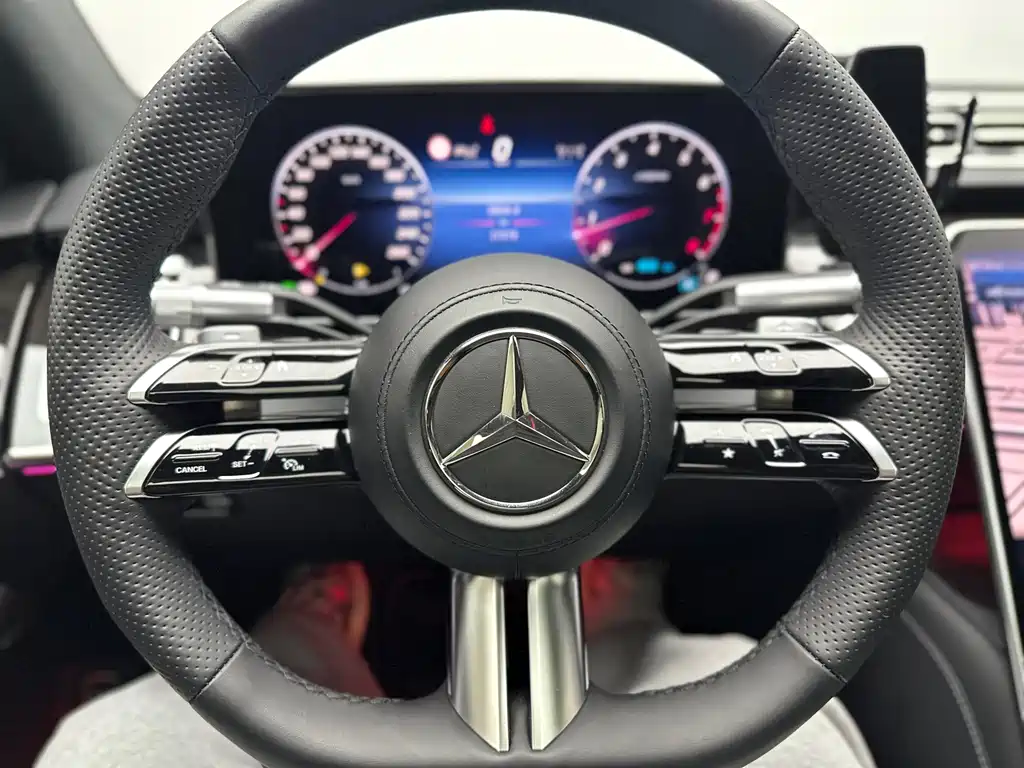 Mercedes-Benz S-Class — миниатюра 21