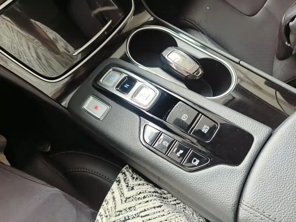 Hyundai Santa Fe — миниатюра 14