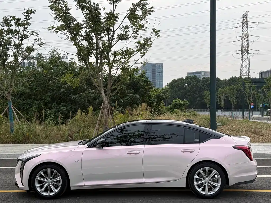 Cadillac CT5 — миниатюра 8