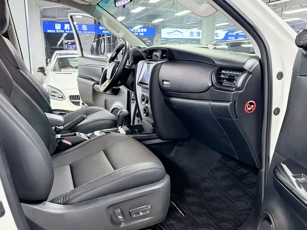 Toyota Fortuner 2016 2.7L