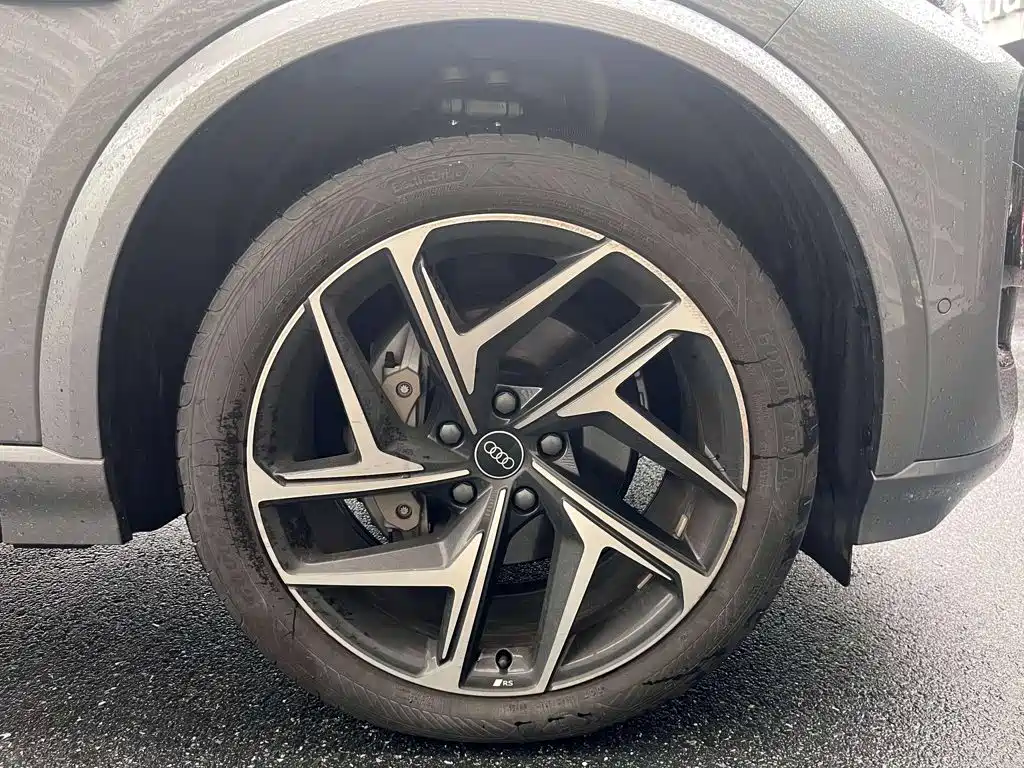 Audi Q6L e-tron — миниатюра 14