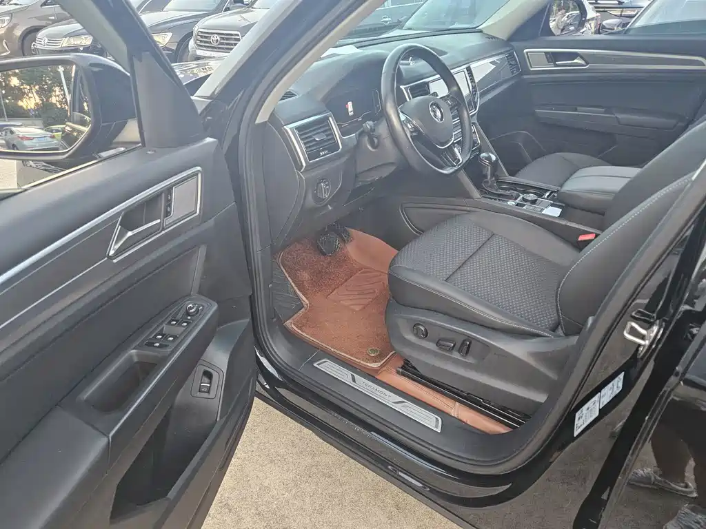 Volkswagen Teramont — миниатюра 5