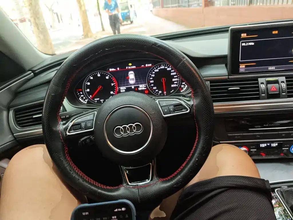 Audi A6L — миниатюра 11