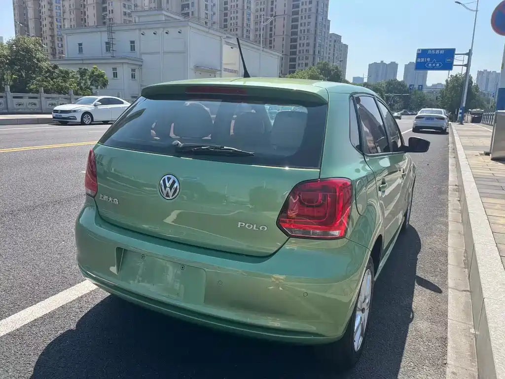 Volkswagen Polo — миниатюра 7
