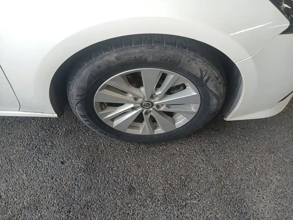 Nissan Teana — миниатюра 12