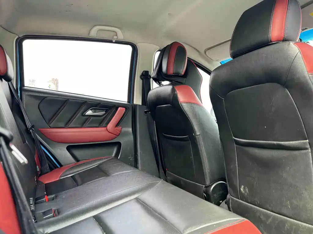 JAC JAC iEV6E — миниатюра 10