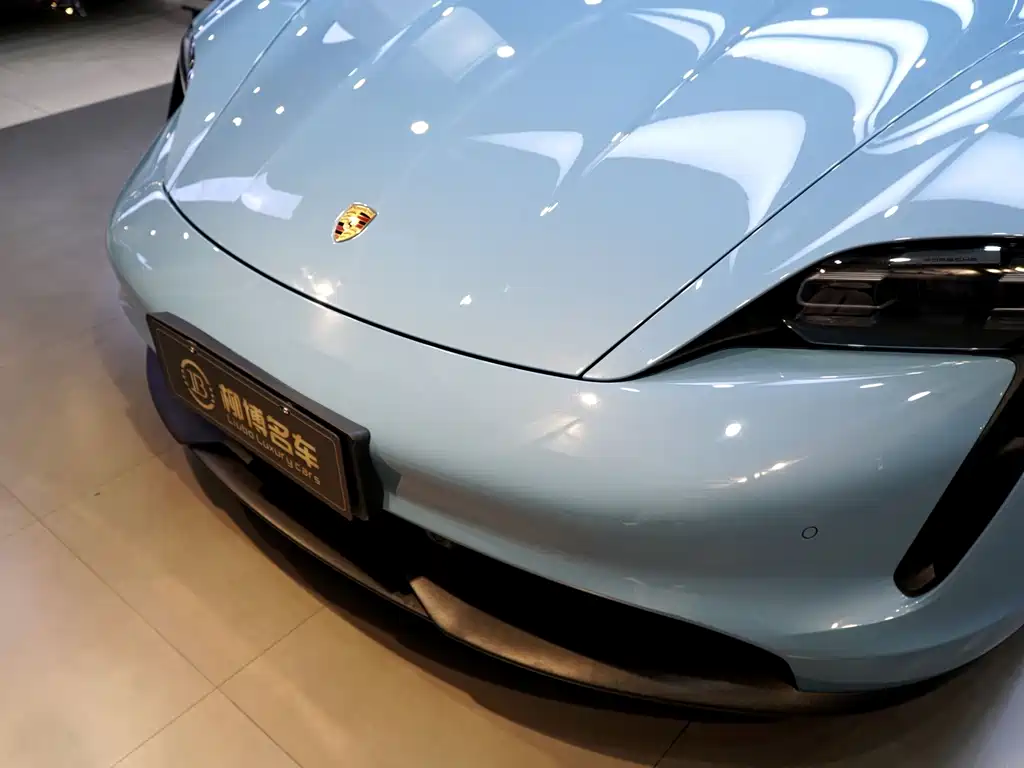 Porsche Taycan — миниатюра 18
