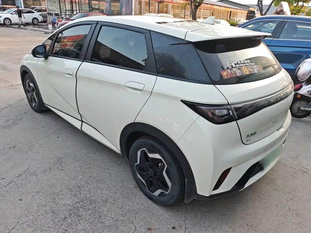 BYD Dolphin — миниатюра 5