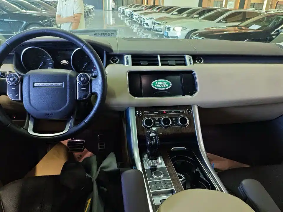 Land Rover Sport — миниатюра 4