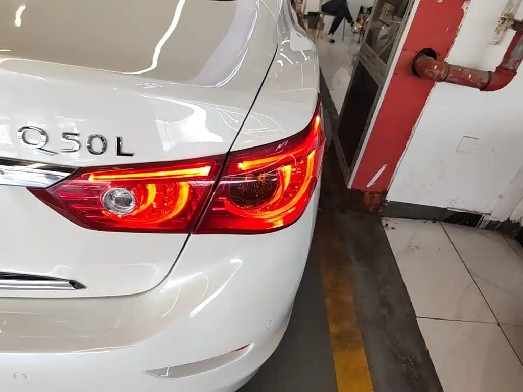 Infiniti Q50L — миниатюра 8