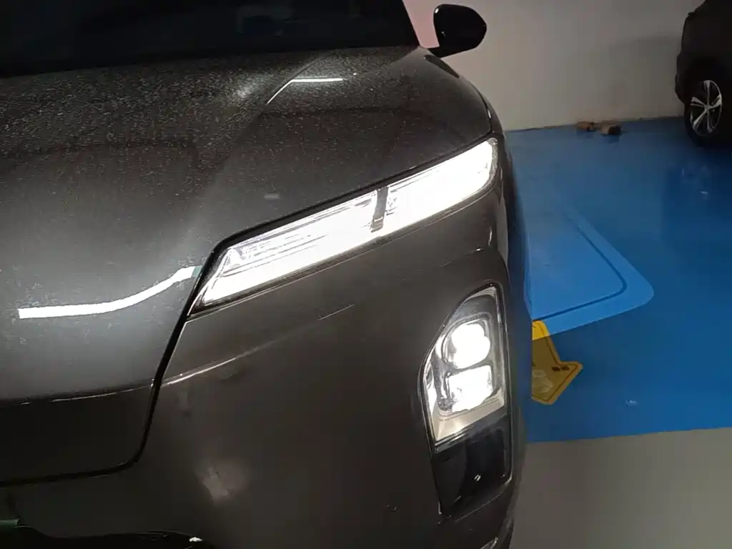 NIO ES8 — миниатюра 24