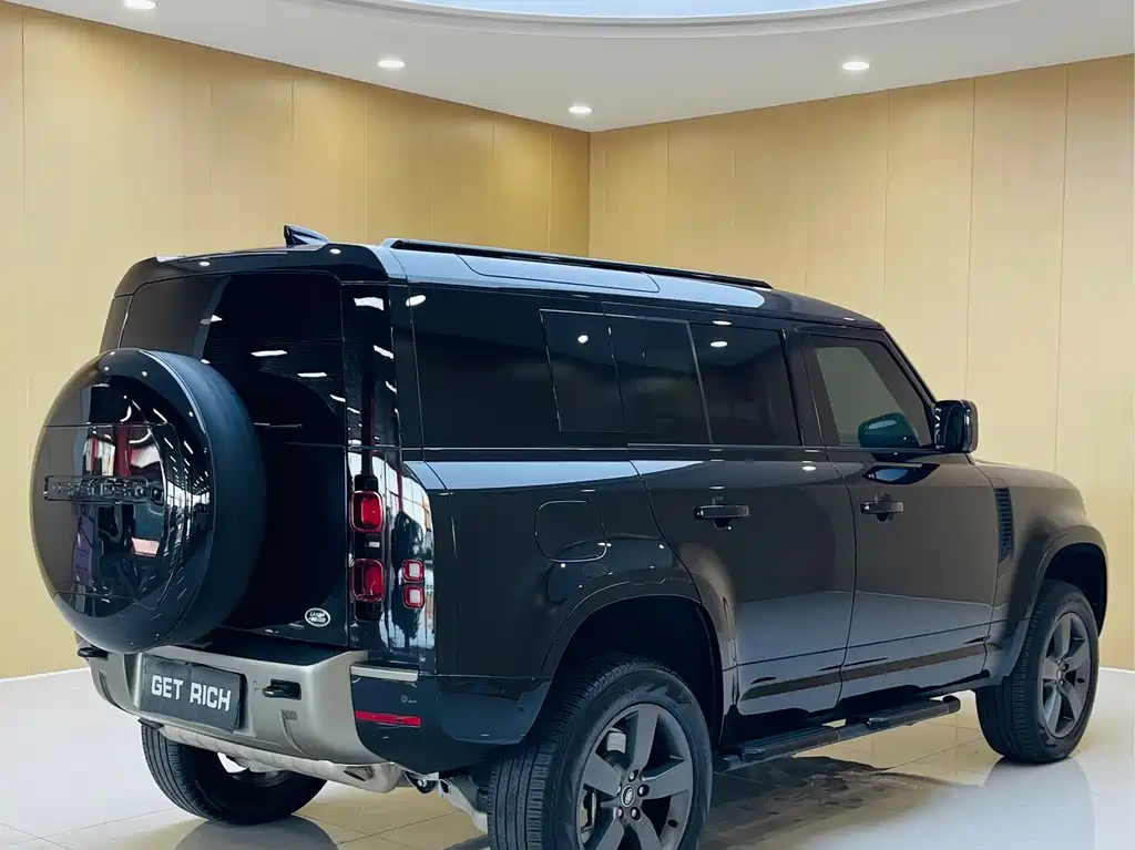 Land Rover Defender — миниатюра 9