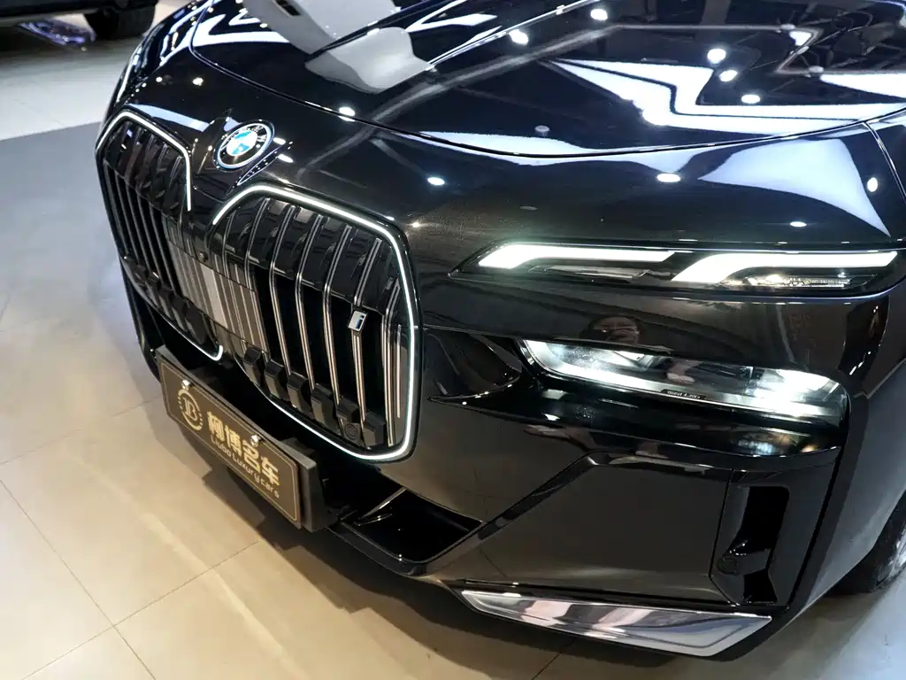 BMW i7 — миниатюра 16