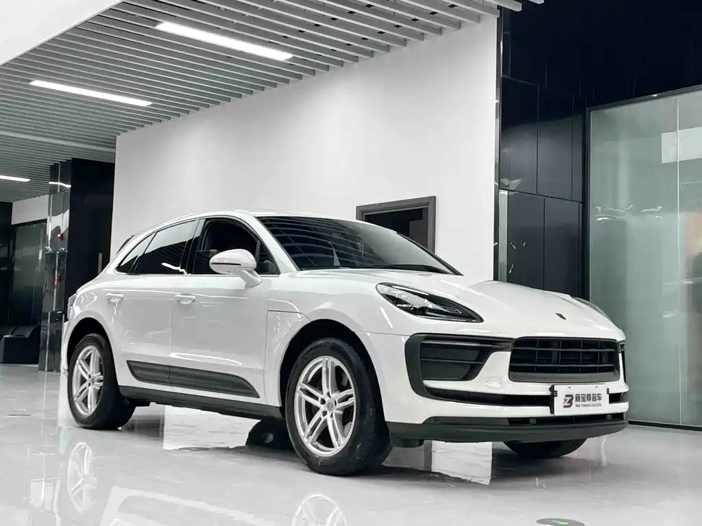 Porsche Macan — миниатюра 3