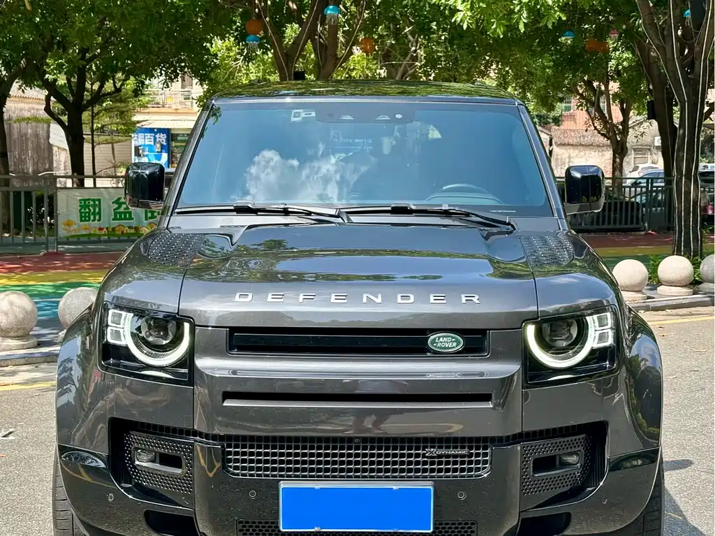 Land Rover Defender — миниатюра 2
