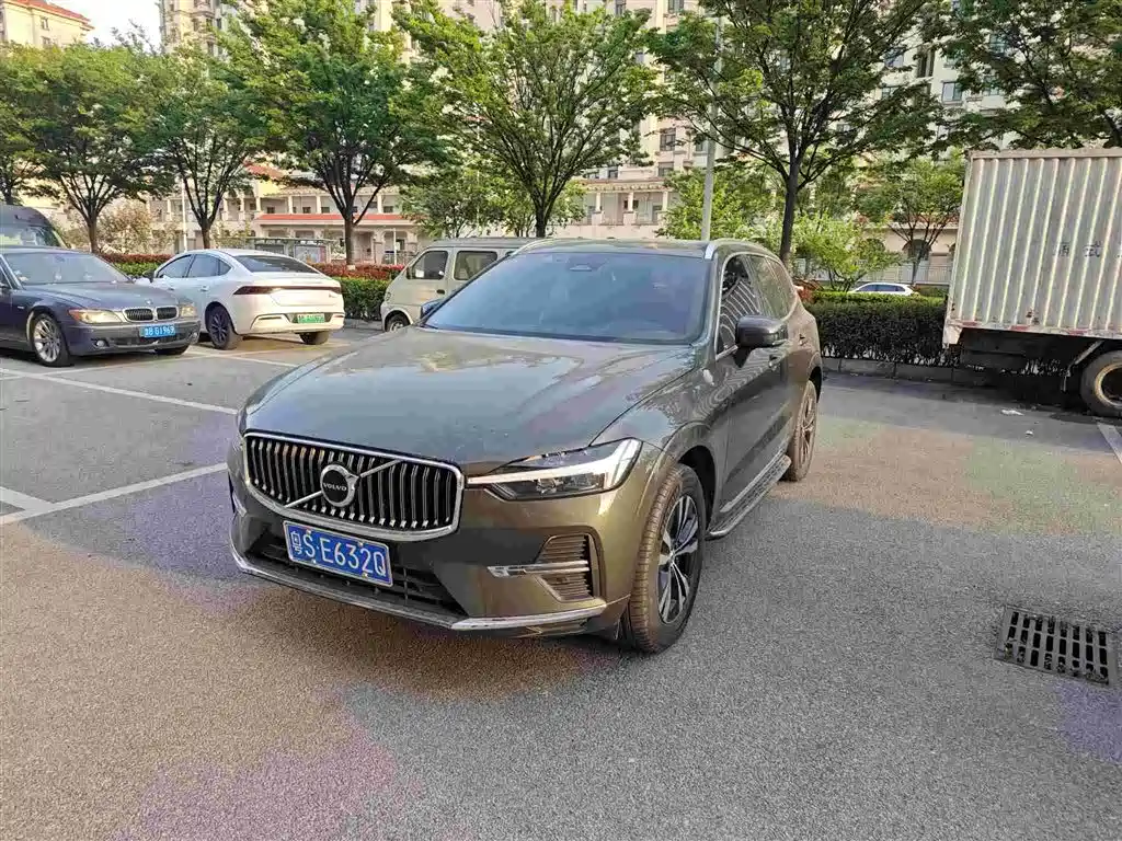Volvo XC60 2022