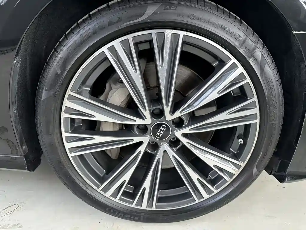 Audi A6L — миниатюра 13