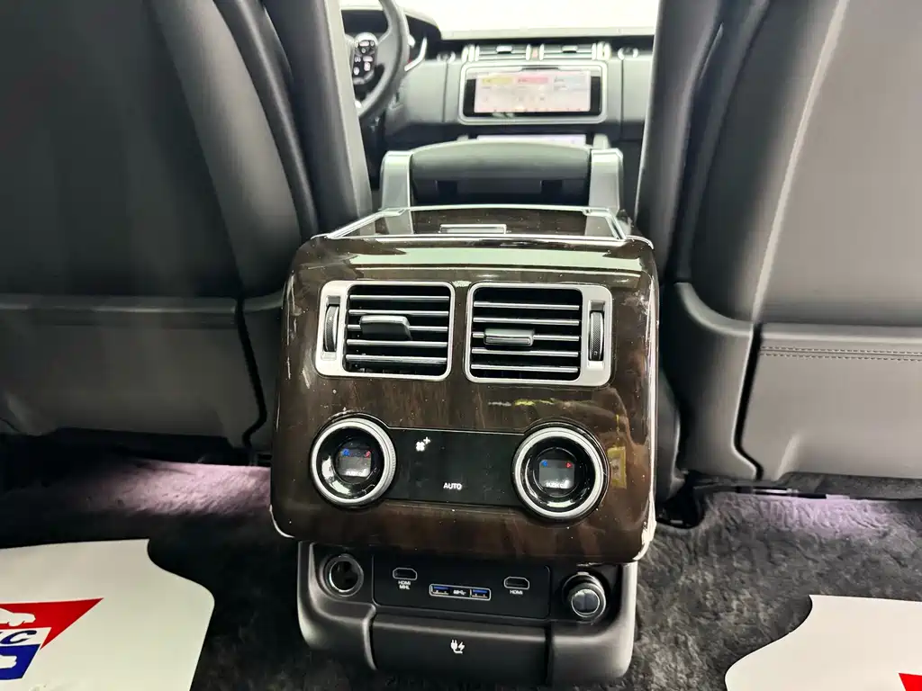 Land Rover Range Rover — миниатюра 20