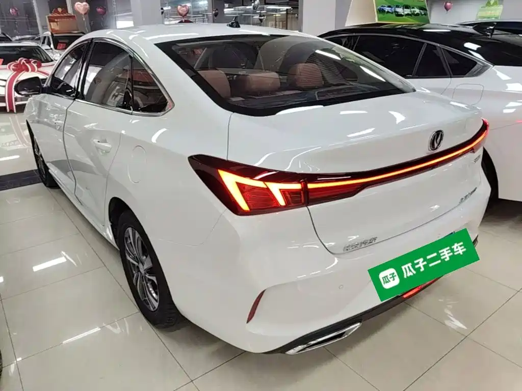 Changan Eado — миниатюра 5