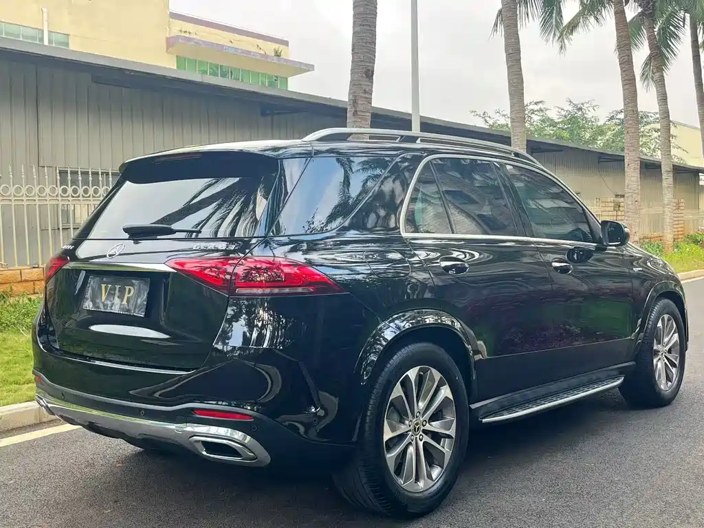 Mercedes-Benz GLE (Import) — миниатюра 9