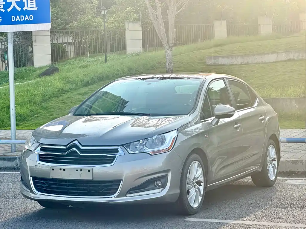 Citroen C4L 2015