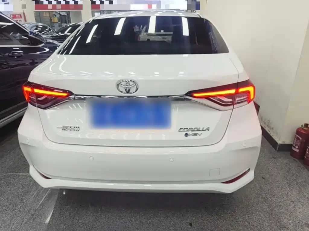 Toyota Corolla — миниатюра 6