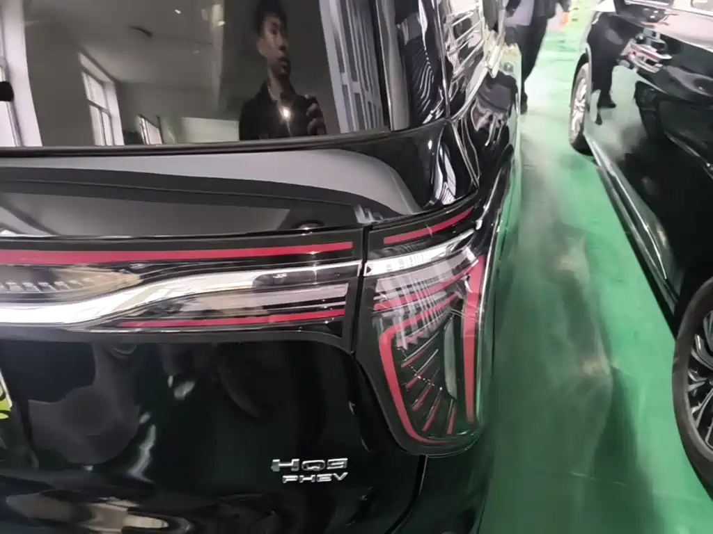 Hongqi Hongqi HQ9 PHEV — миниатюра 8