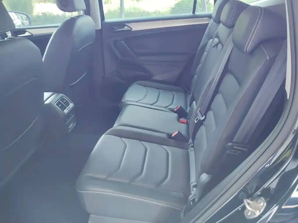 Volkswagen Tiguan L — миниатюра 17