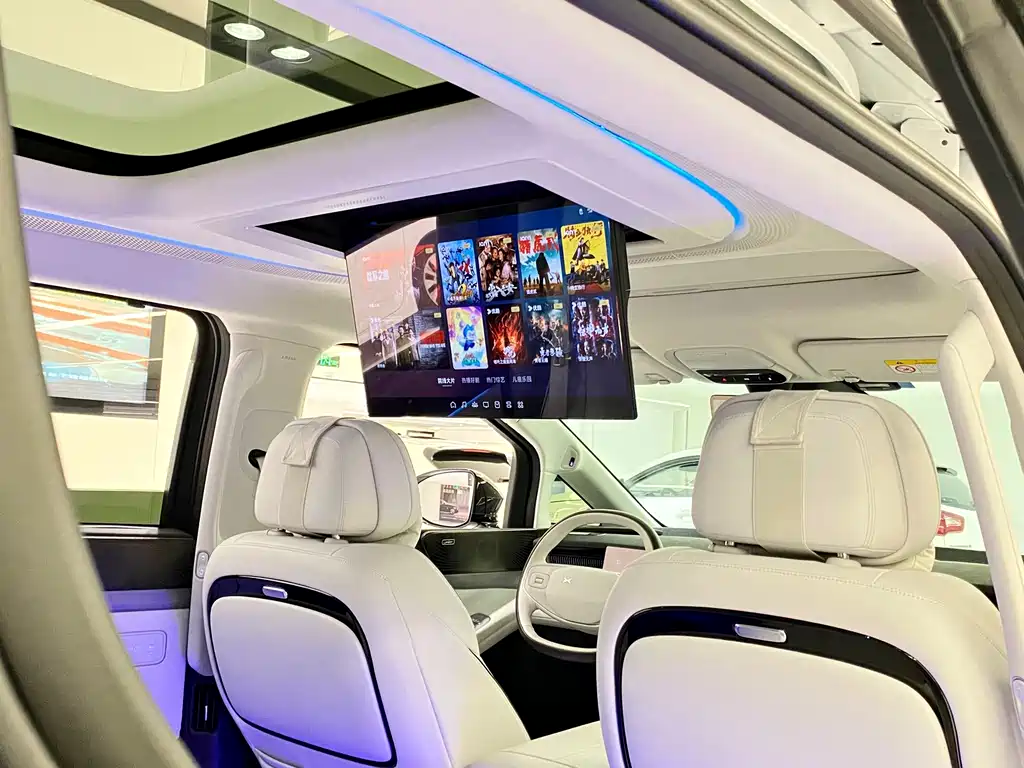 XPeng X9 — миниатюра 25