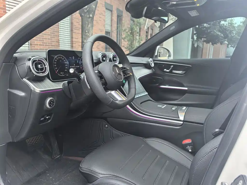 Mercedes-Benz C-Class — миниатюра 5