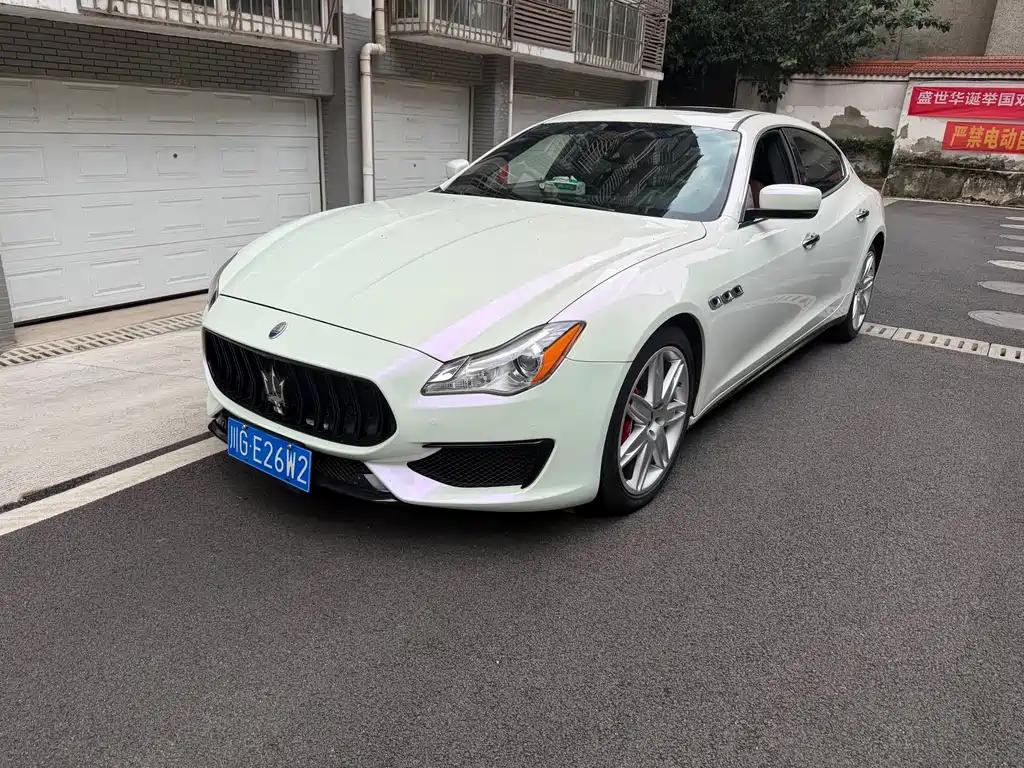 Maserati Quattroporte — миниатюра 3