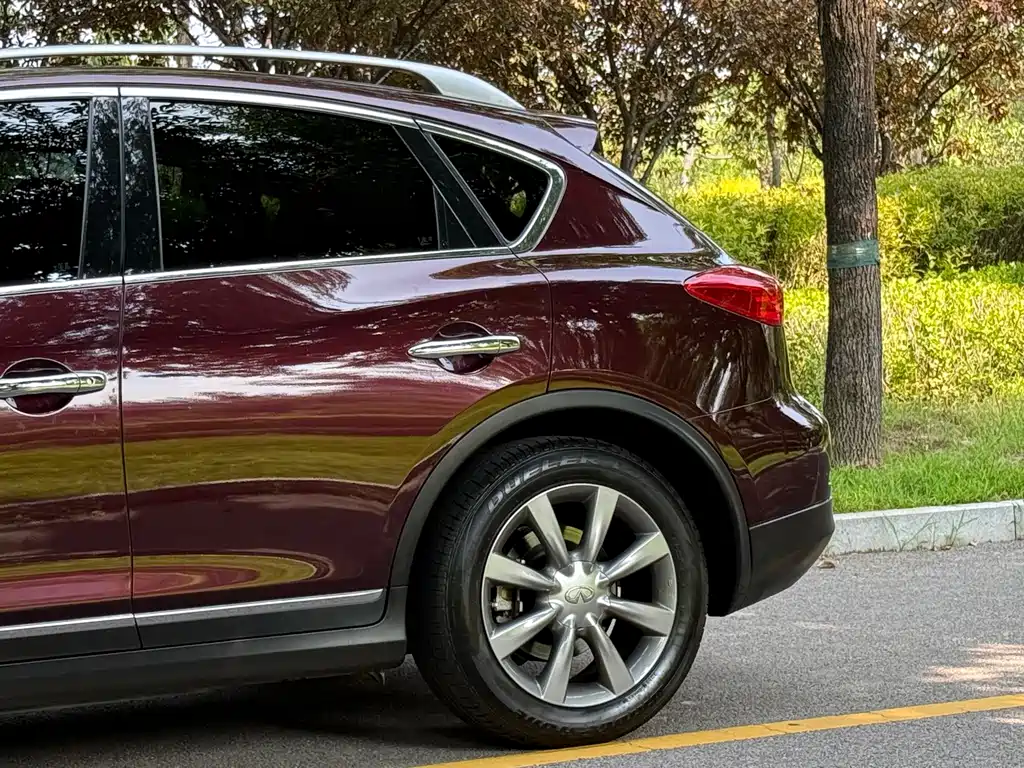 Infiniti QX50 (Import) — миниатюра 8