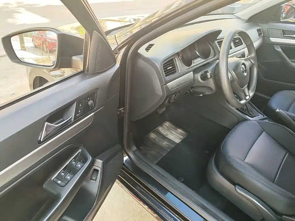Volkswagen Lavida — миниатюра 16