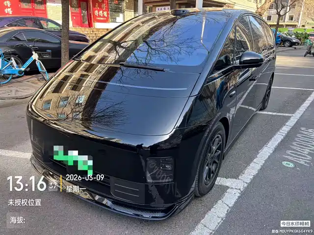 Li Auto IDEAL MEGA 2025