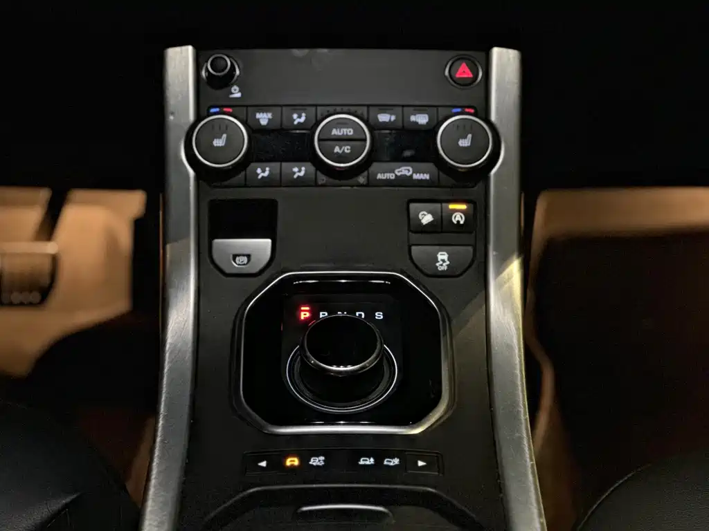 Land Rover Evoque — миниатюра 12