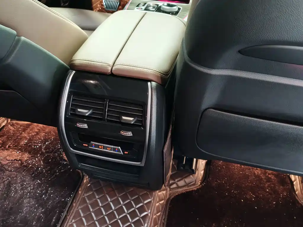 BMW X7 — миниатюра 9