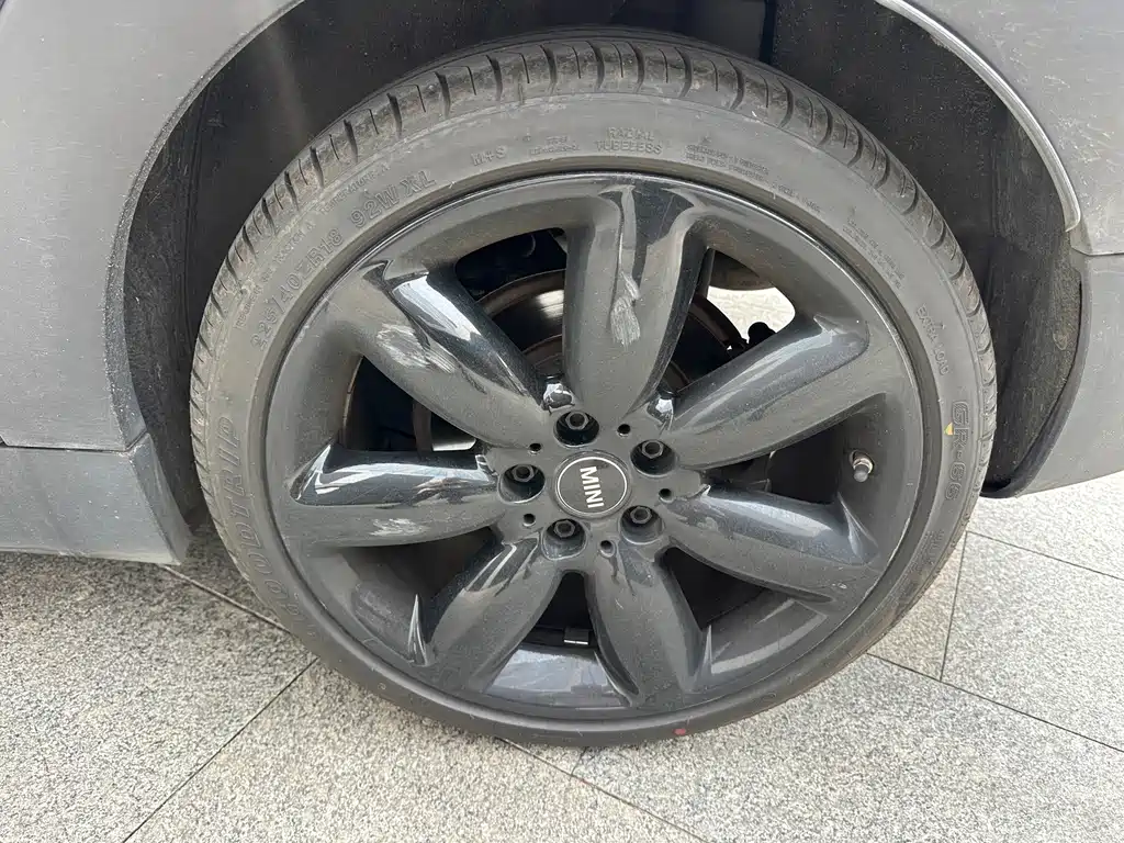 MINI Mini Clubman — миниатюра 10