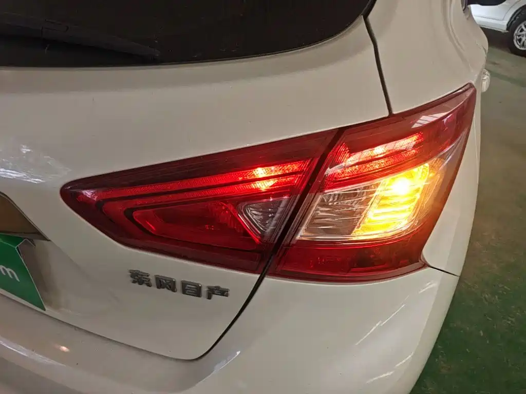 Nissan Tiida — миниатюра 24