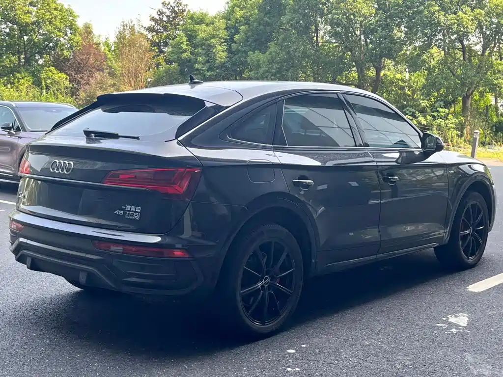 Audi Q5L Sportback — миниатюра 5