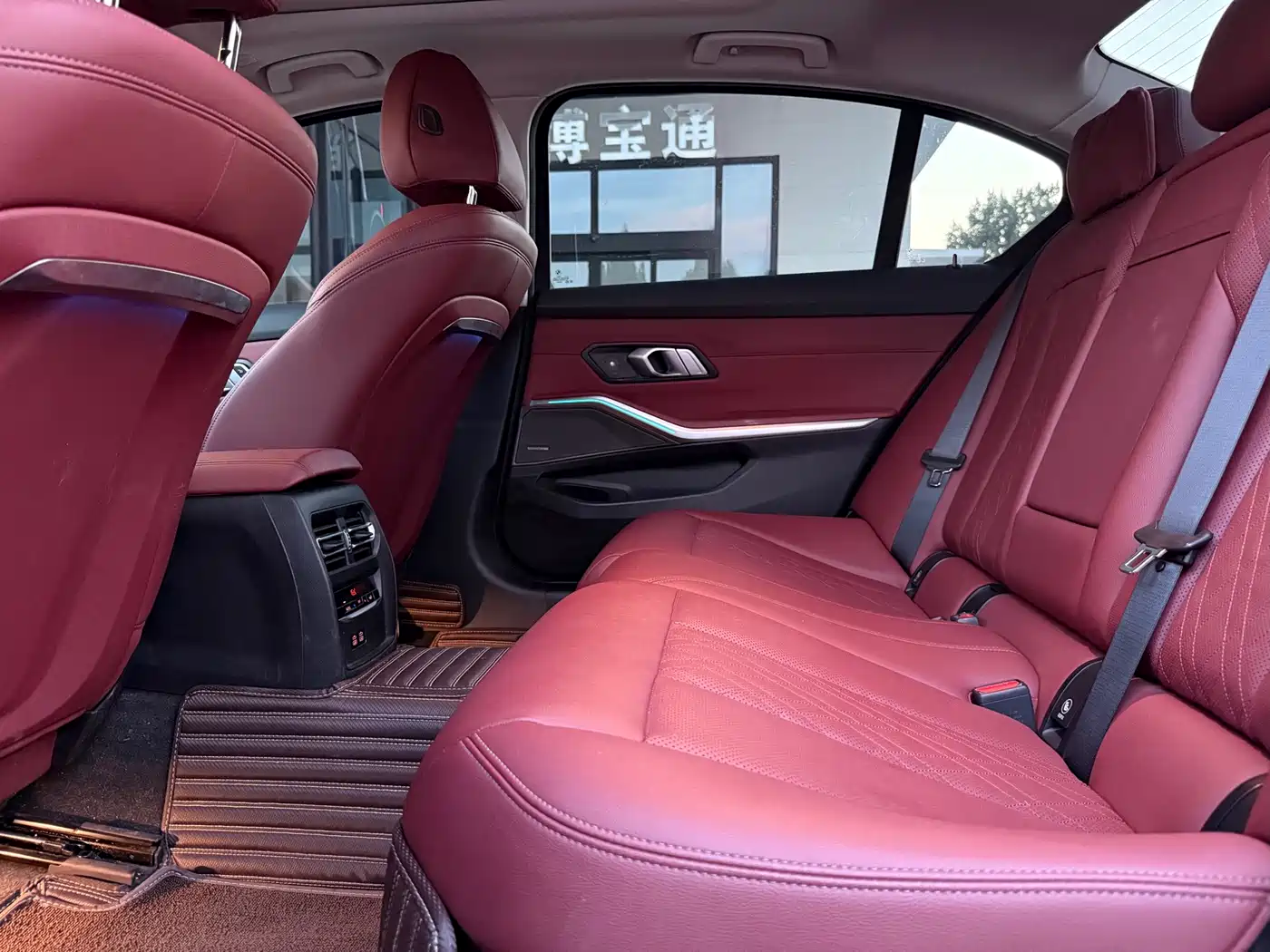 BMW 3 series 2023 Черный из Китая, фото 2