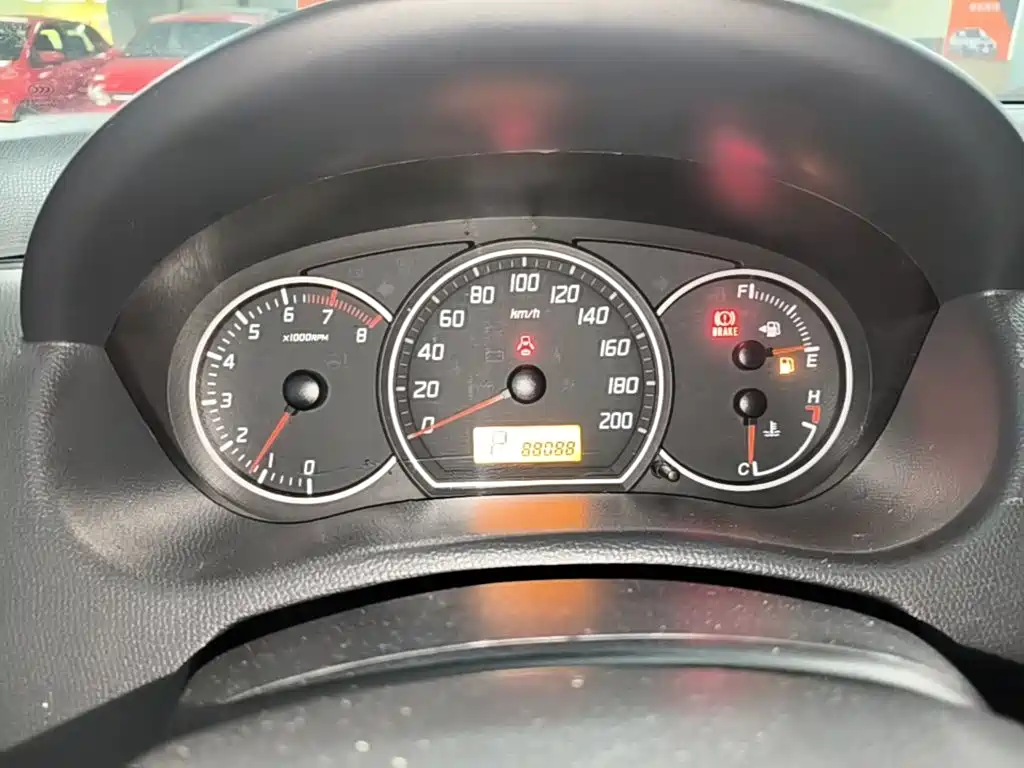 Suzuki Swift — миниатюра 12